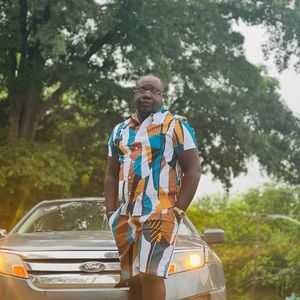 Meet your Posher, Louis emile